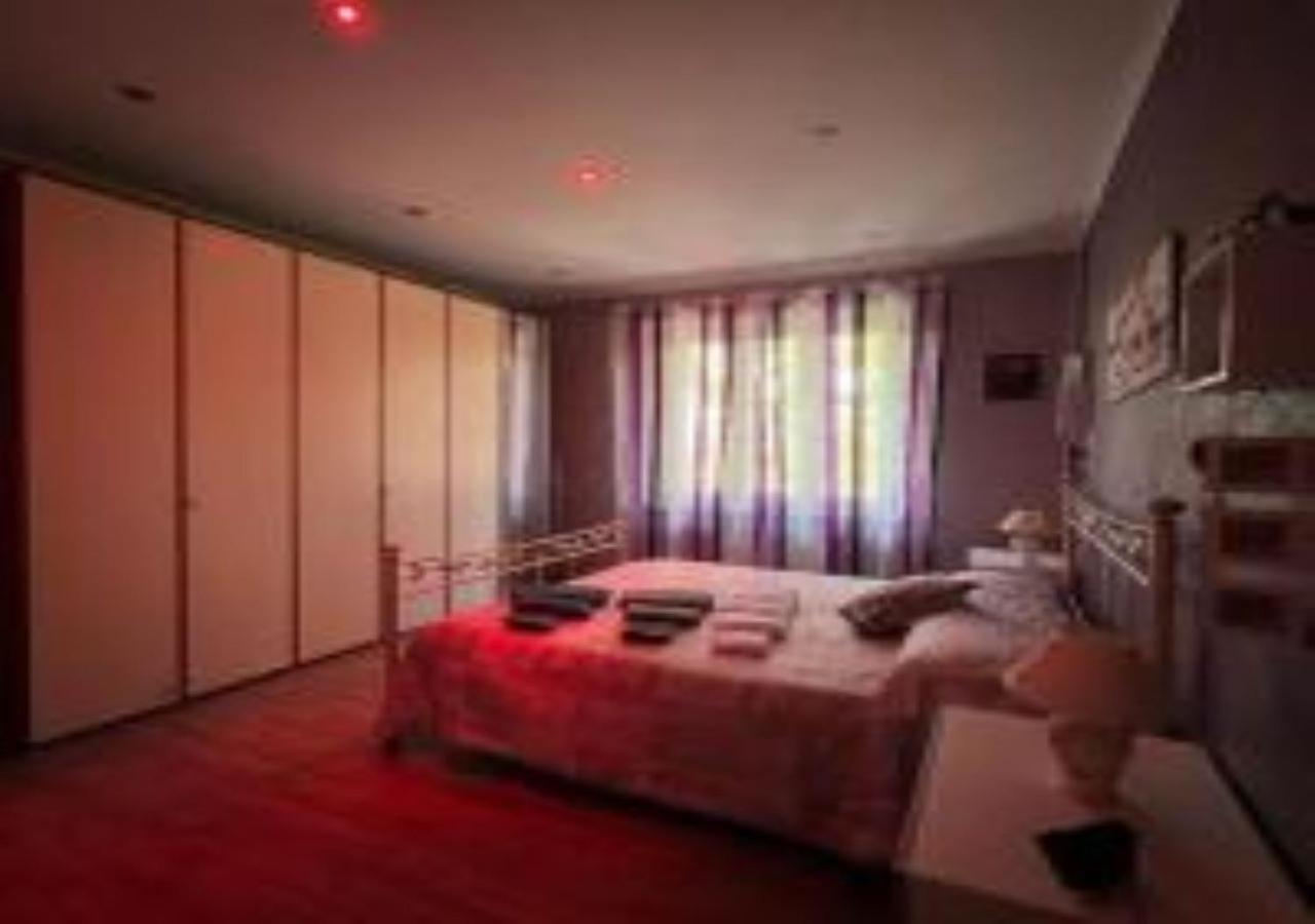Casa Vacanza Glicine Венария Реале Екстериор снимка